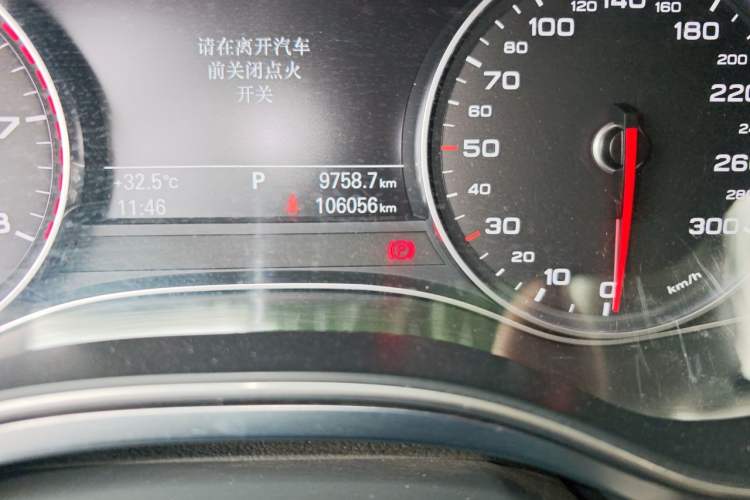 Used Audi A6L 2015 TFSI Millionth Anniversary Intelligent Model Odometer Close Up