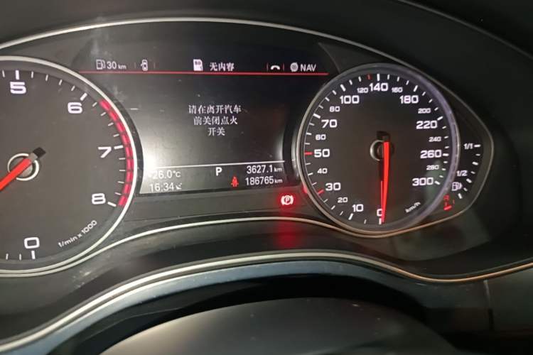 Used Audi A6L 2015 TFSI Millionth Anniversary Intelligent Model Odometer Close Up