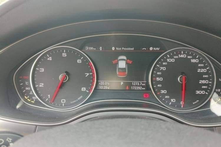 Used Audi A6L 2015 35 FSI quattro Technology Edition Odometer Close Up