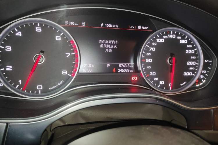 Used Audi A6L 2015 30 FSI Millionth Anniversary Comfort Model Odometer Close Up