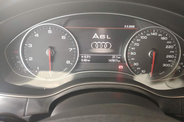 Used Audi A6L 2015 TFSI Millionth Anniversary Intelligent Model Odometer Close Up