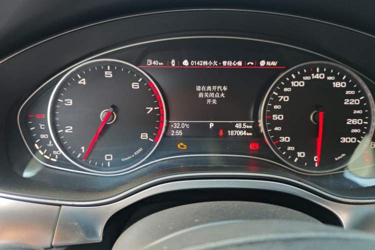 Used Audi A6L 2015 TFSI Millionth Anniversary Intelligent Model Odometer Close Up
