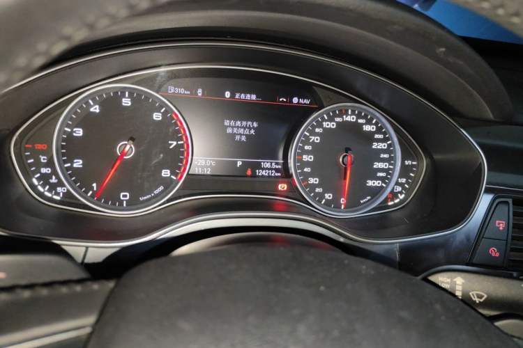 Used Audi A6L 2015 TFSI Millionth Anniversary Intelligent Model Odometer Close Up