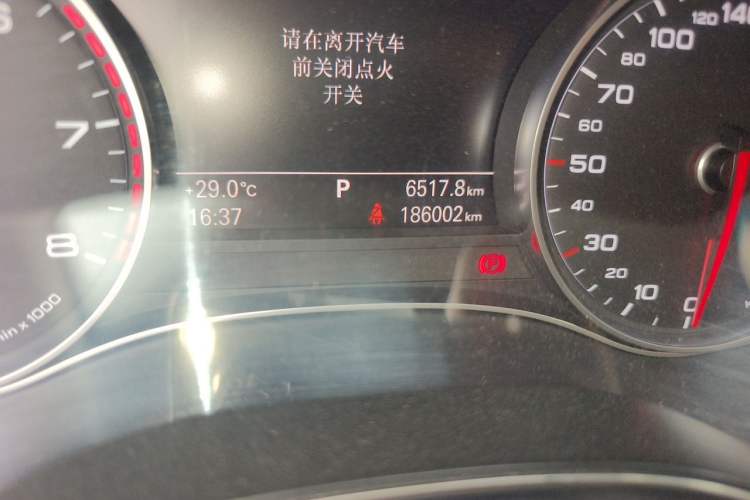 Used Audi A6L 2015 TFSI Millionth Anniversary Intelligent Model Odometer Close Up