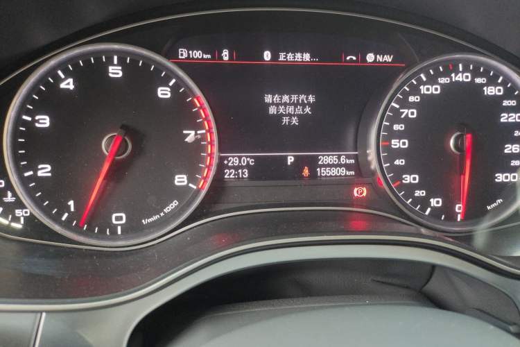 Used Audi A6L 2015 35 FSI quattro Technology Edition Odometer Close Up