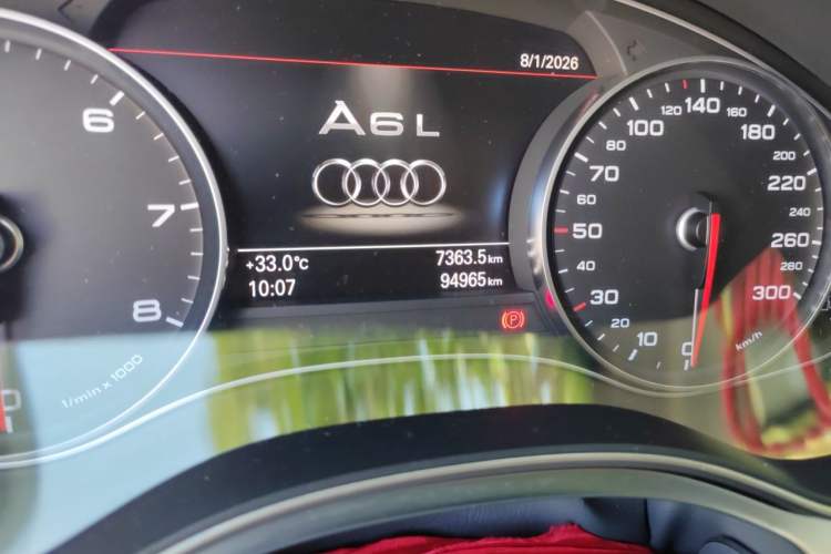Used Audi A6L 2015 TFSI Millionth Anniversary Intelligent Model Odometer Close Up