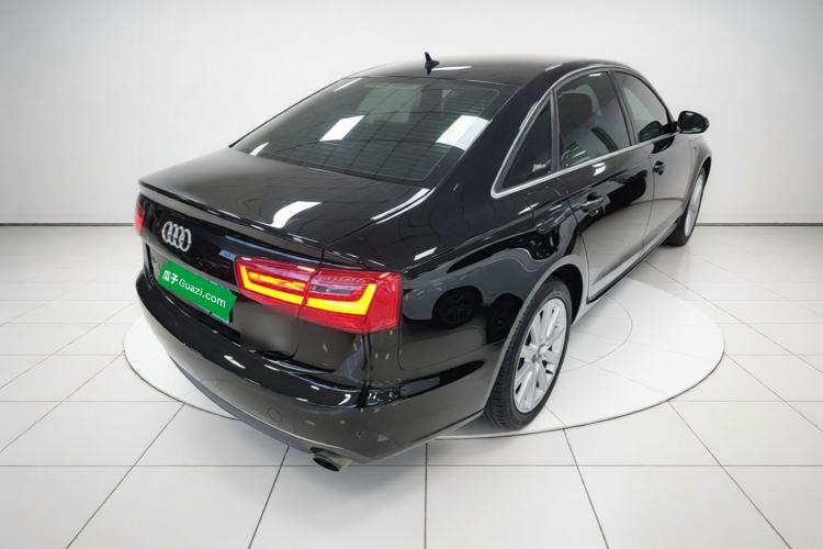 Used Audi A6L 2015 35 FSI quattro Comfort Model Rear Right 45 Deg