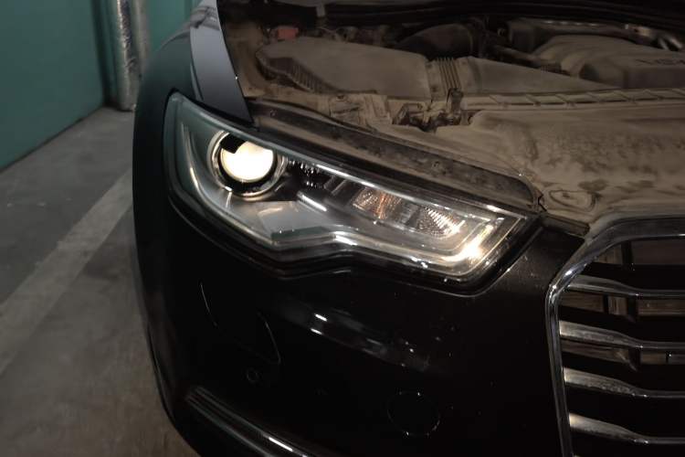 Used Audi A6L 2015 35 FSI quattro Comfort Model Right Front Headlight