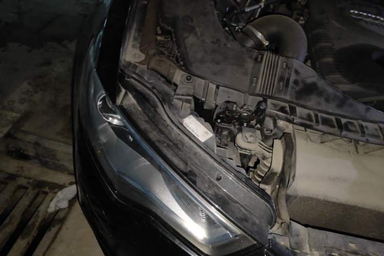 Used Audi A6L 2015 TFSI Millionth Anniversary Intelligent Model Right Front Headlight