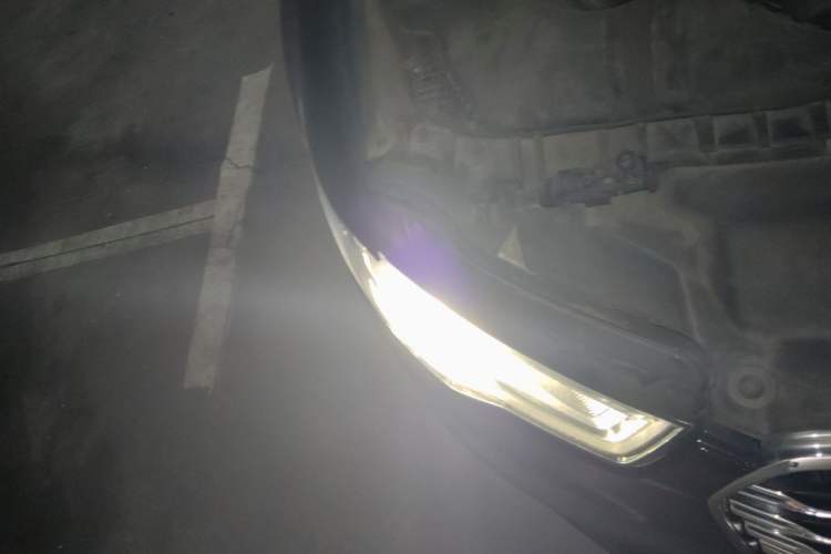 Used Audi A6L 2015 TFSI Millionth Anniversary Intelligent Model Right Front Headlight
