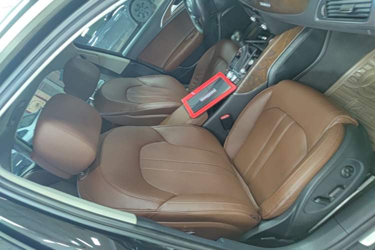 Used Audi A6L 2015 35 FSI quattro Comfort Model Right Front Seat