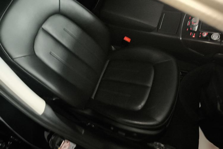 Used Audi A6L 2015 35 FSI quattro Technology Edition Right Front Seat