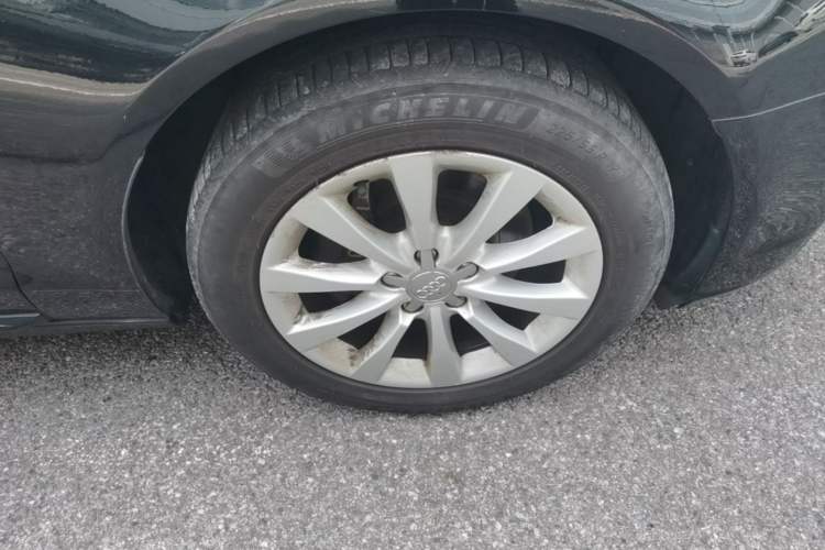 Used Audi A6L 2015 TFSI Millionth Anniversary Intelligent Model Right Front Wheel Hub