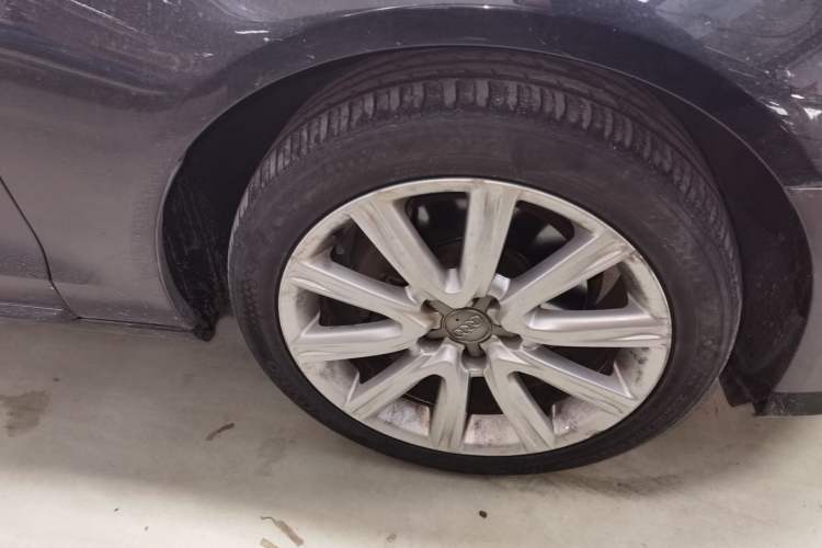 Used Audi A6L 2015 TFSI Millionth Anniversary Intelligent Model Right Front Wheel Hub