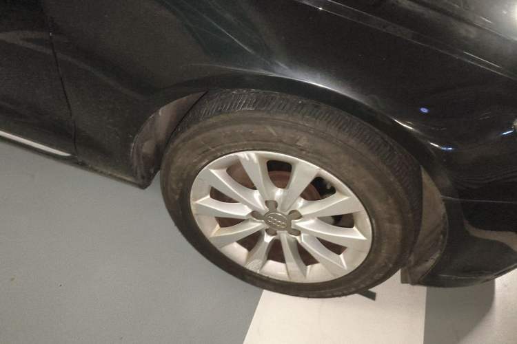 Used Audi A6L 2015 TFSI Millionth Anniversary Intelligent Model Right Front Wheel Hub