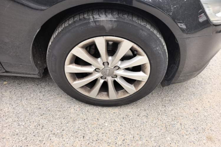 Used Audi A6L 2015 30 FSI Millionth Anniversary Comfort Model Right Front Wheel Hub