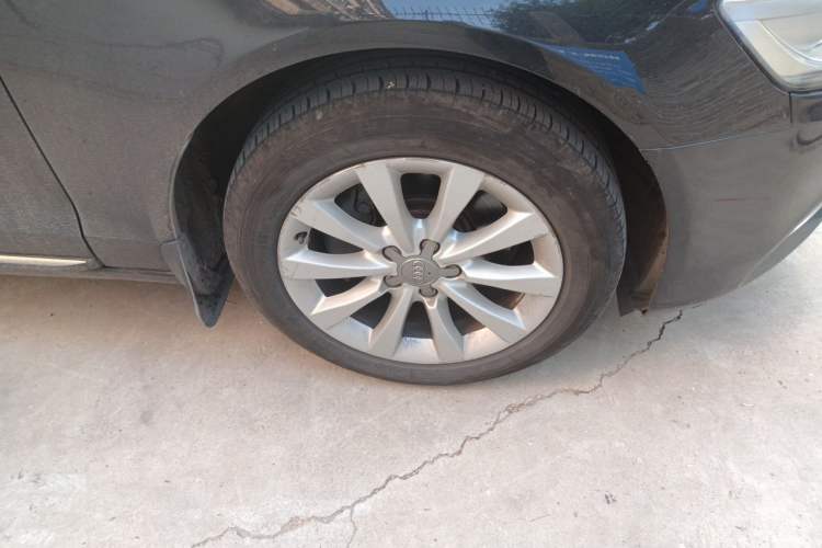 Used Audi A6L 2015 TFSI Millionth Anniversary Intelligent Model Right Front Wheel Hub