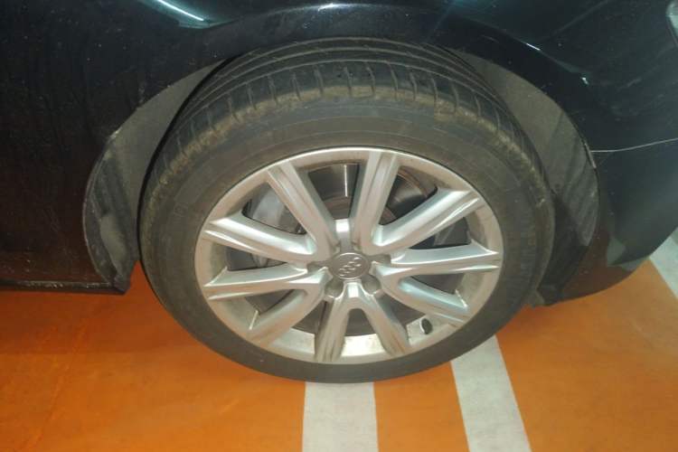 Used Audi A6L 2015 35 FSI quattro Comfort Model Right Front Wheel Hub