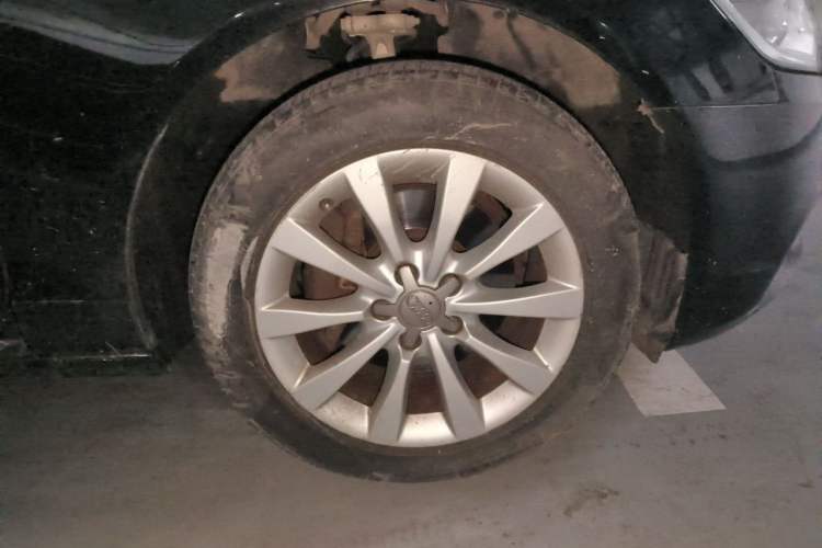 Used Audi A6L 2015 TFSI Millionth Anniversary Intelligent Model Right Front Wheel Hub