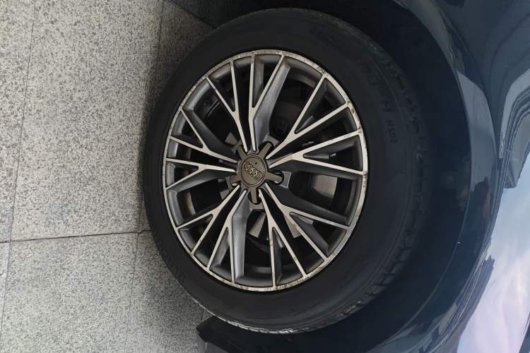 Used Audi A6L 2015 TFSI Millionth Anniversary Intelligent Model Right Front Wheel Hub