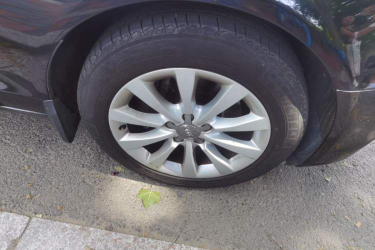 Used Audi A6L 2015 30 FSI Millionth Anniversary Comfort Model Right Front Wheel Hub