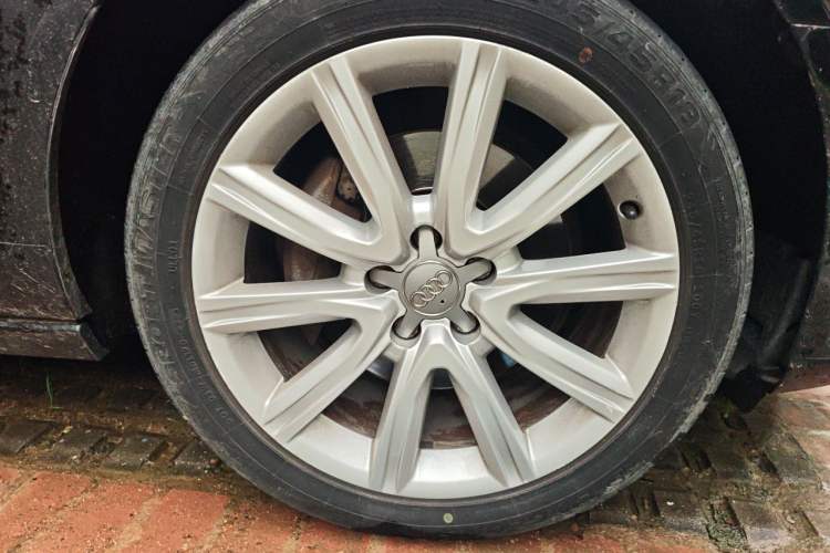 Used Audi A6L 2015 35 FSI quattro Comfort Model Right Front Wheel Hub