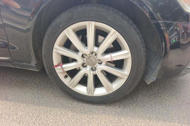 Used Audi A6L 2015 TFSI Millionth Anniversary Intelligent Model Right Front Wheel Hub