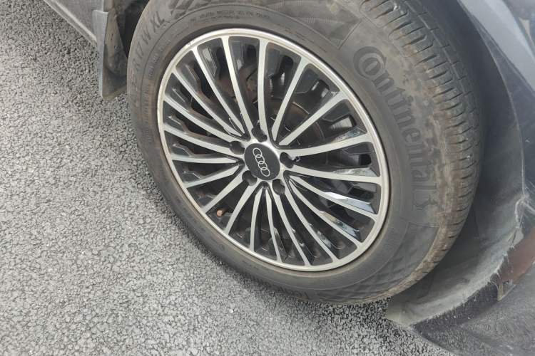 Used Audi A6L 2015 TFSI Millionth Anniversary Intelligent Model Right Front Wheel Hub