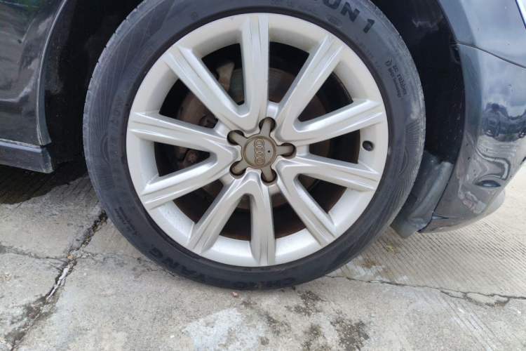 Used Audi A6L 2015 TFSI Millionth Anniversary Intelligent Model Right Front Wheel Hub