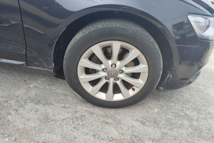 Used Audi A6L 2015 TFSI Millionth Anniversary Intelligent Model Right Front Wheel Hub