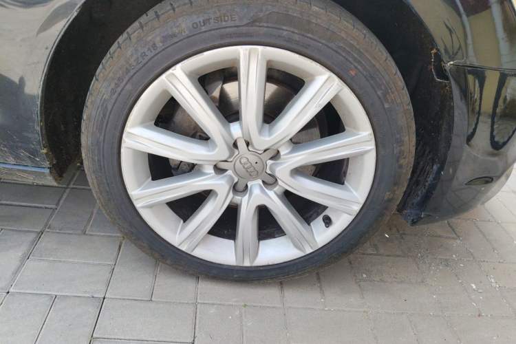 Used Audi A6L 2015 TFSI Millionth Anniversary Intelligent Model Right Front Wheel Hub