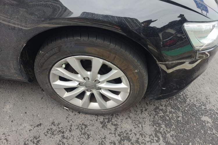 Used Audi A6L 2015 30 FSI Millionth Anniversary Comfort Model Right Front Wheel Hub
