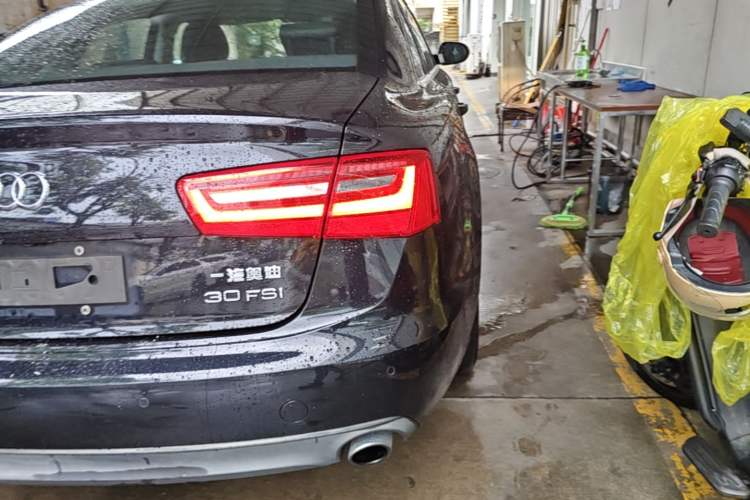 Used Audi A6L 2015 30 FSI Millionth Anniversary Comfort Model Right Rear Taillight