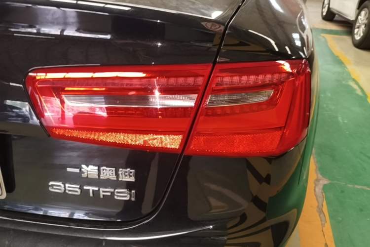 Used Audi A6L 2015 TFSI Millionth Anniversary Intelligent Model Right Rear Taillight