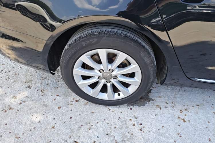 Used Audi A6L 2015 30 FSI Millionth Anniversary Comfort Model Right Rear Wheel Hub
