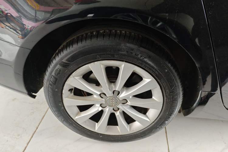 Used Audi A6L 2015 30 FSI Millionth Anniversary Comfort Model Right Rear Wheel Hub