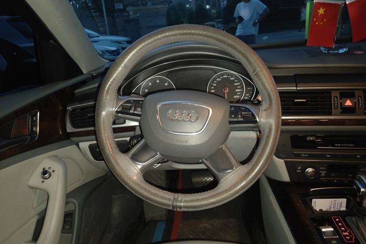 Used Audi A6L 2015 30 FSI Millionth Anniversary Comfort Model Steering Wheel