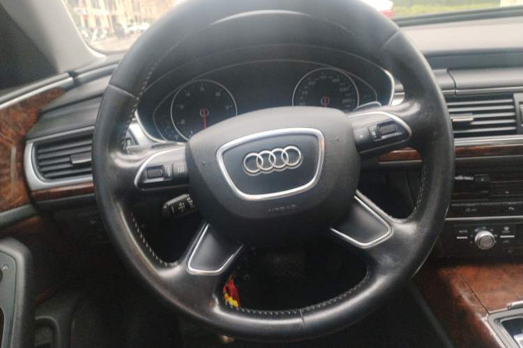 Used Audi A6L 2015 TFSI Millionth Anniversary Intelligent Model Steering Wheel