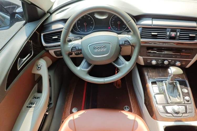 Used Audi A6L 2015 TFSI Millionth Anniversary Intelligent Model Steering Wheel