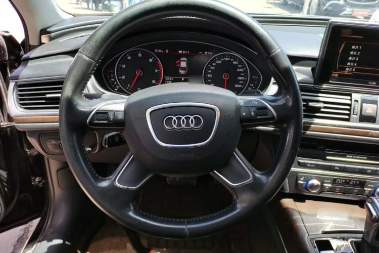 Used Audi A6L 2015 35 FSI quattro Technology Edition Steering Wheel