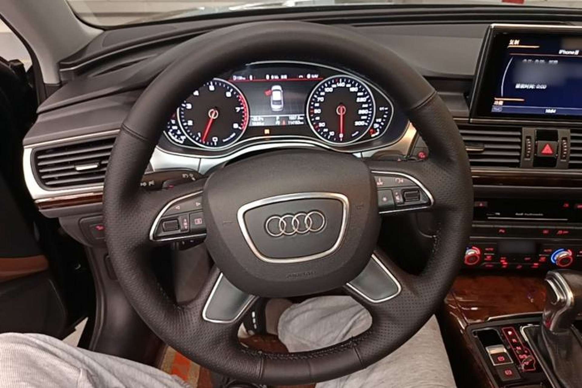 Used Audi A6L 2015 30 FSI Millionth Anniversary Comfort Model Steering Wheel