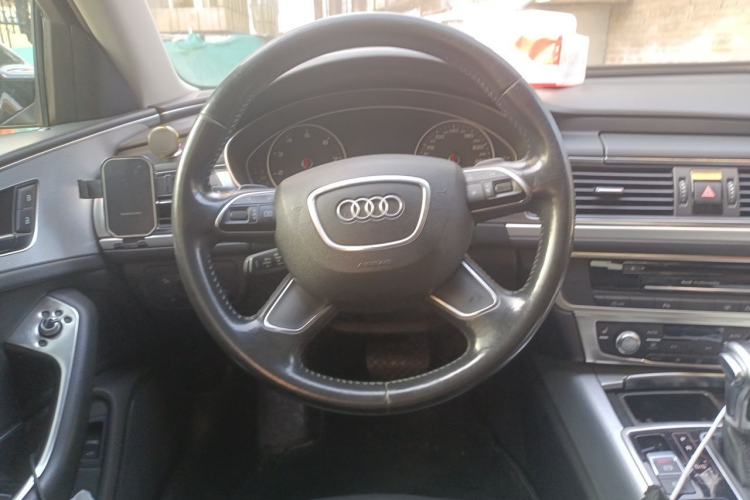 Used Audi A6L 2015 TFSI Millionth Anniversary Intelligent Model Steering Wheel