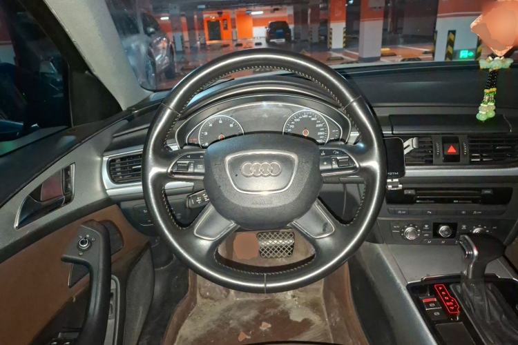 Used Audi A6L 2015 TFSI Millionth Anniversary Intelligent Model Steering Wheel