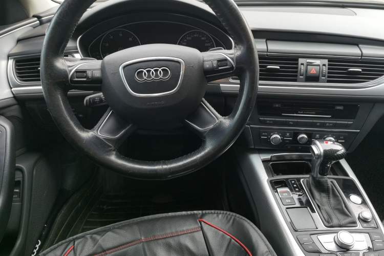 Used Audi A6L 2015 TFSI Millionth Anniversary Intelligent Model Steering Wheel