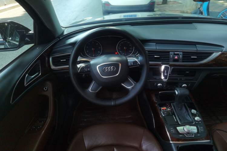 Used Audi A6L 2015 30 FSI Millionth Anniversary Comfort Model Steering Wheel