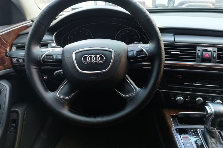 Used Audi A6L 2015 TFSI Millionth Anniversary Intelligent Model Steering Wheel