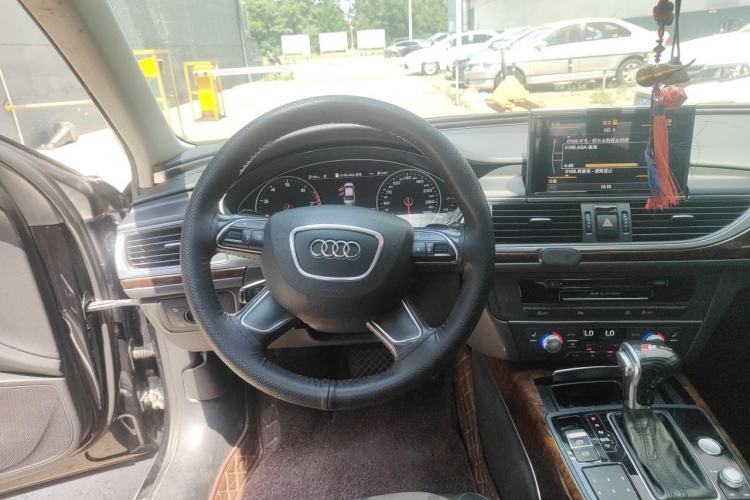 Used Audi A6L 2015 30 FSI Millionth Anniversary Comfort Model Steering Wheel