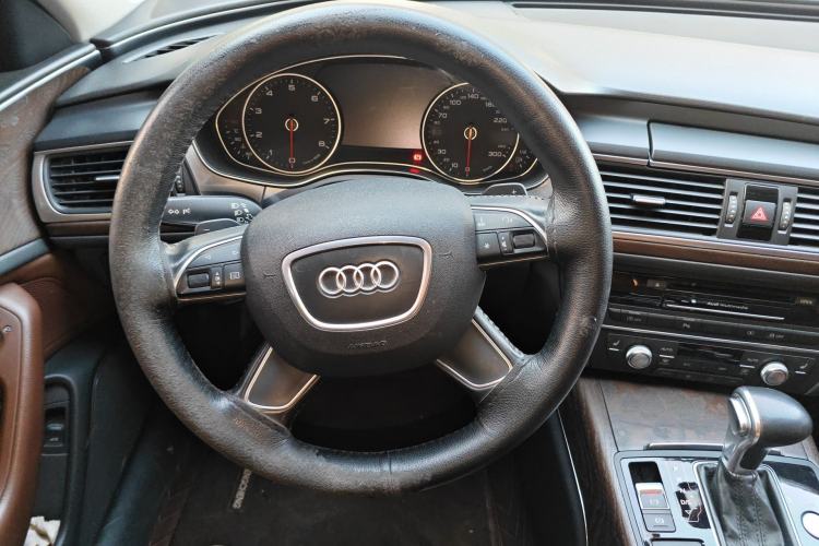 Used Audi A6L 2015 35 FSI quattro Technology Edition Steering Wheel