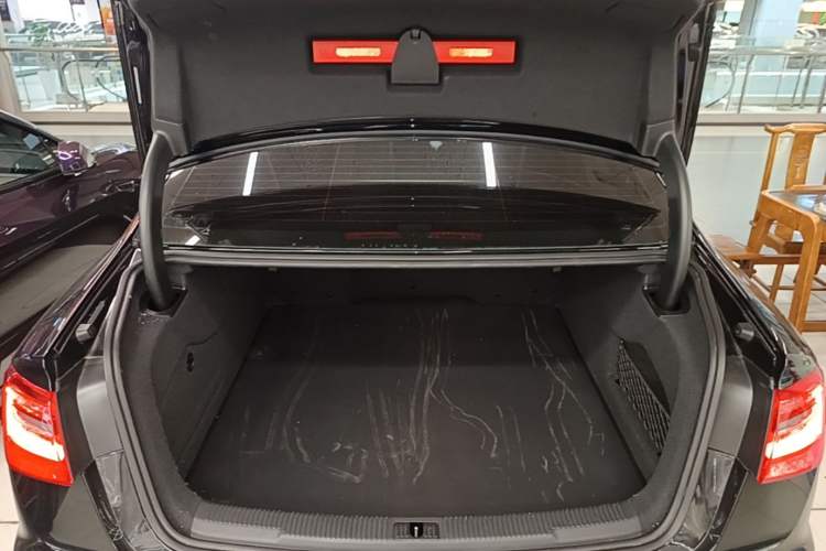 Used Audi A6L 2015 30 FSI Millionth Anniversary Comfort Model Trunk