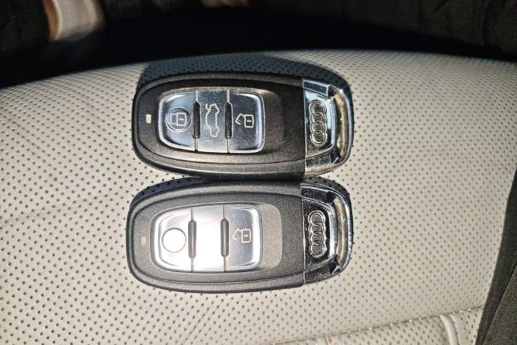 Used Audi A6L 2015 35 FSI quattro Comfort Model Vehicle Key